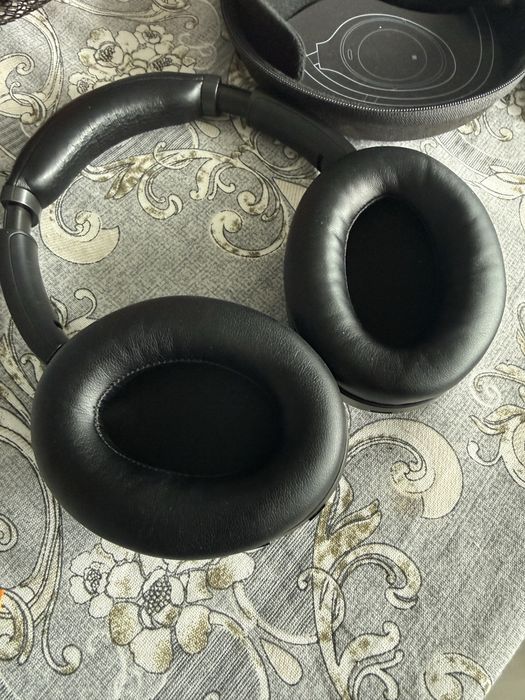 Sony WH-1000XM3 – stare foarte buna, casti premium