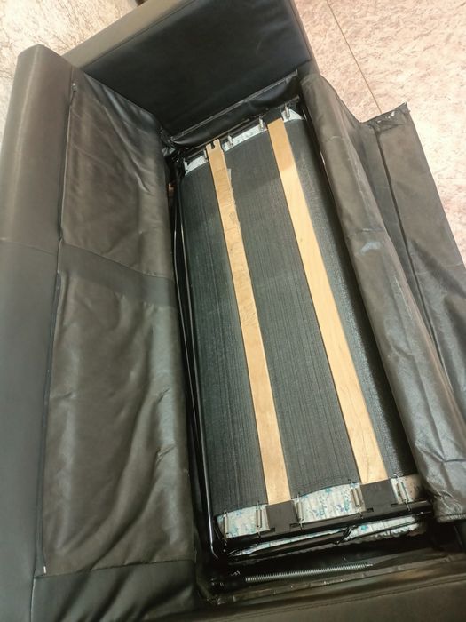 Продам диван кровать кожа