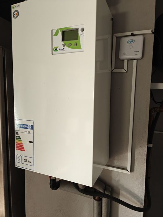 Vând centrala electrica Ella 800