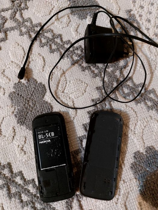 Продам кнопочный телефон Nokia