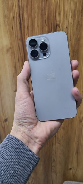 I phone 15 pro max ideal