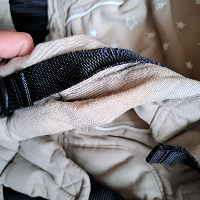 Sistem de purtare Manduca