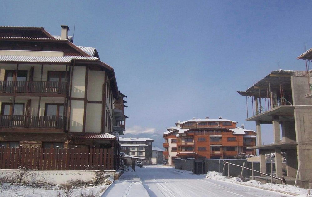 Продава се Хотел в Банско - 2200 кв.м за 237 €/кв.м - Снимка #12