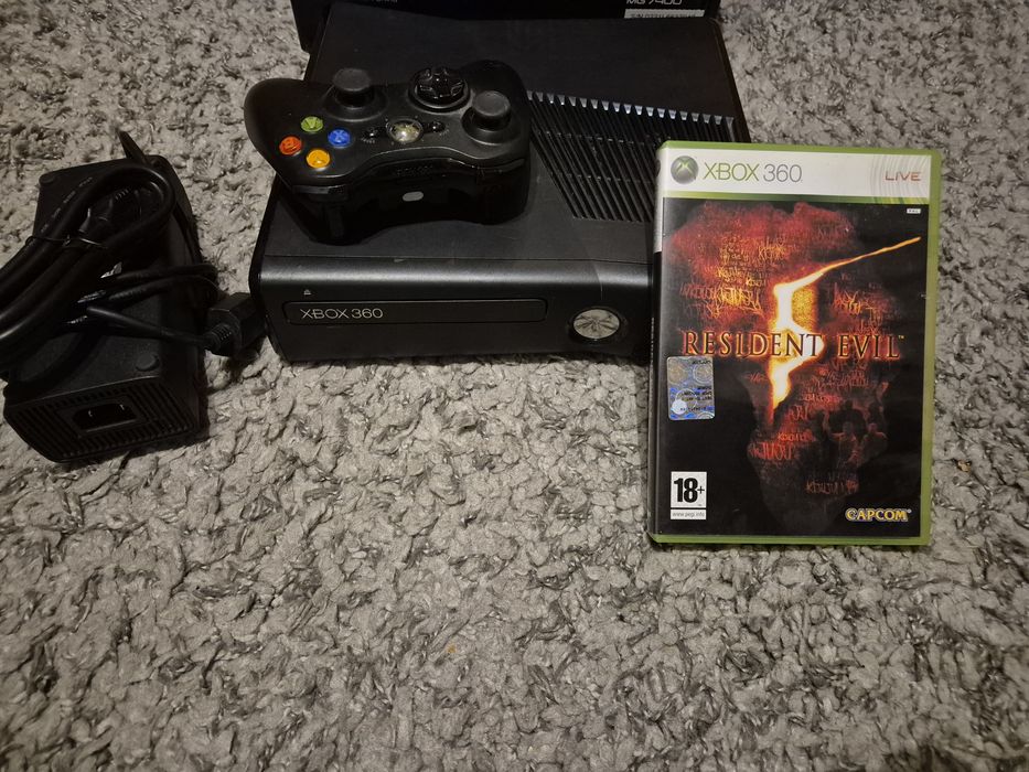XBOX360 consola XBOX 360 slim + 1 joc bonus Resident Evil 5