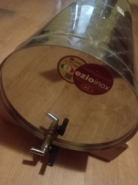 Butoi inox nou-nouț de 45 l