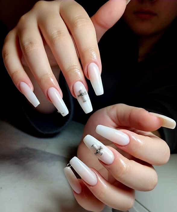 Маникюр наращивание