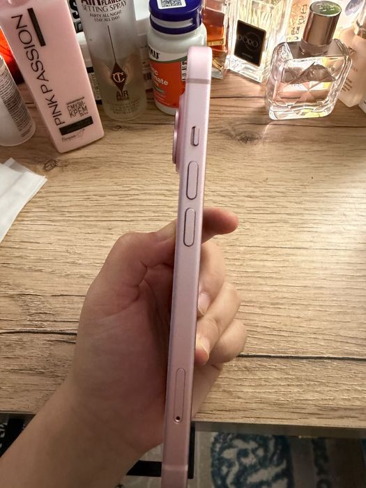 Iphone 15, 128гб,86% АКБ