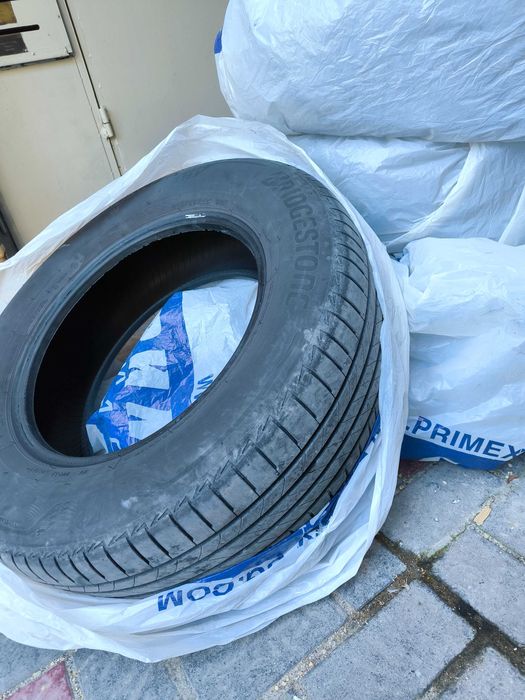 Автомобилни гуми Bridgestone летни 215/65R16 4 Бр.