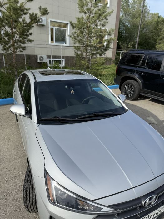 Хундай Элантра в отличном состоянии