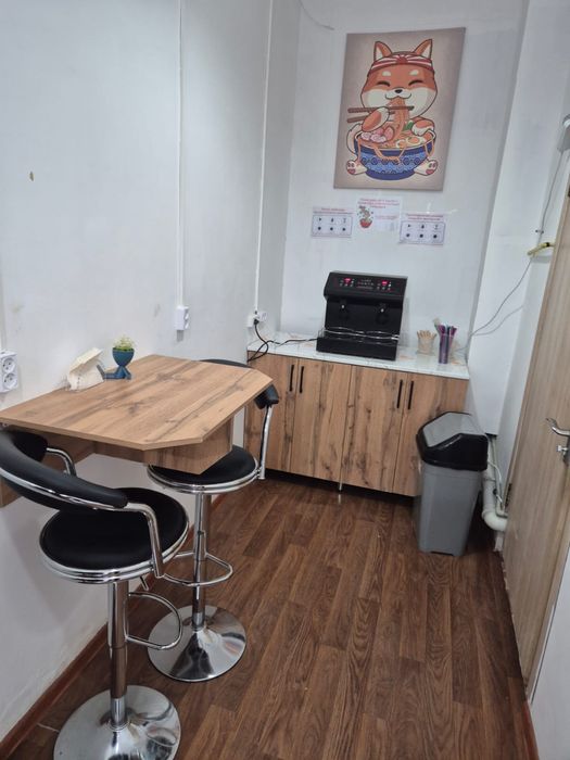 Аппарат для приготовление рамена, неон