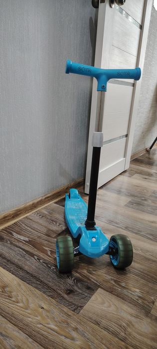 Продам самокат детский