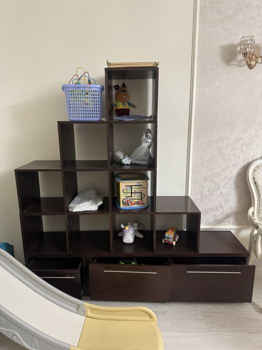 Напольный шкаф для дома