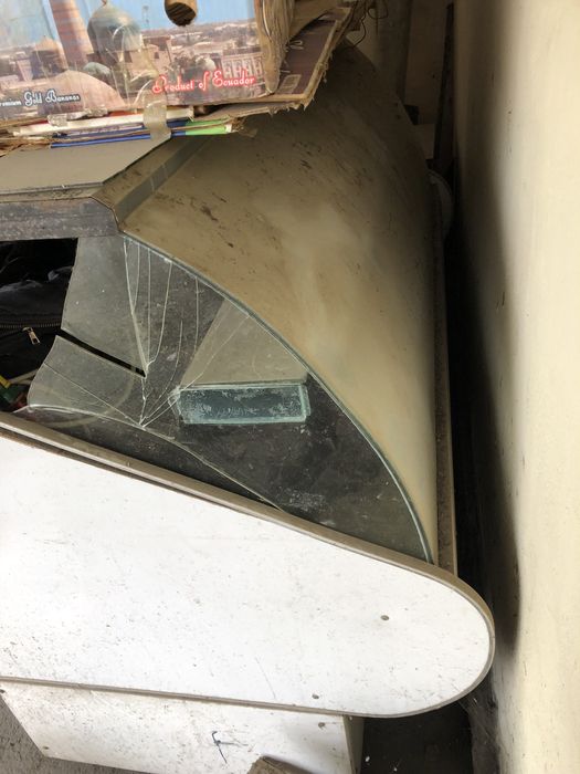 Halandelnik vitrina sotiladi