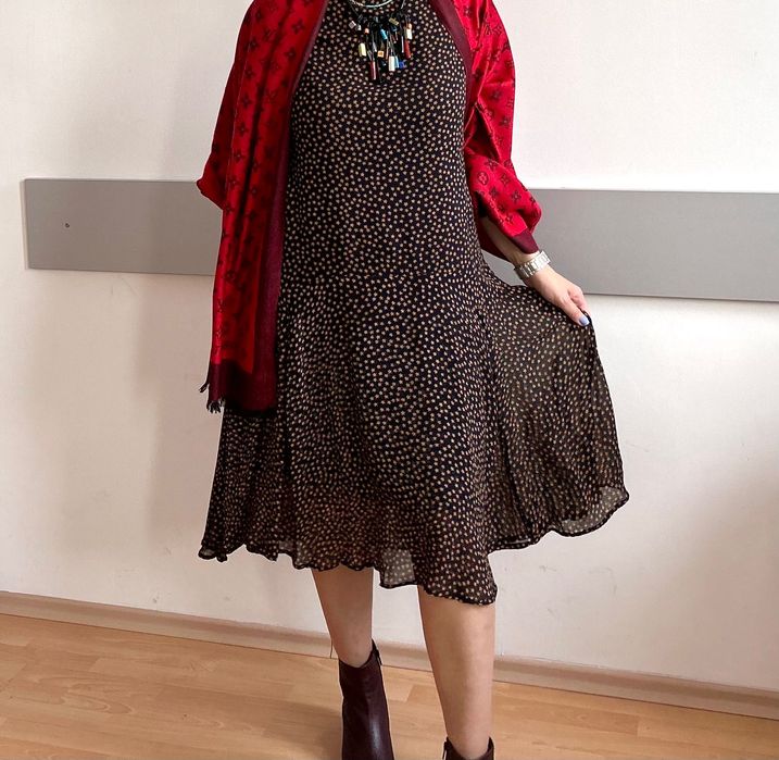 Интересна рокля с асиметрична дължина