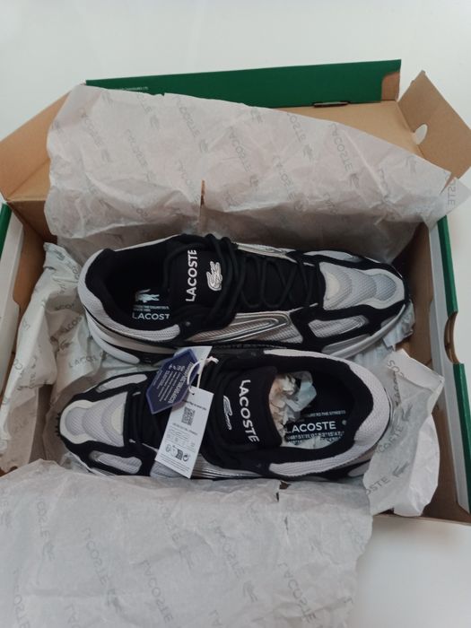 Lacoste pentru bărbați, originali și nou-nouti.