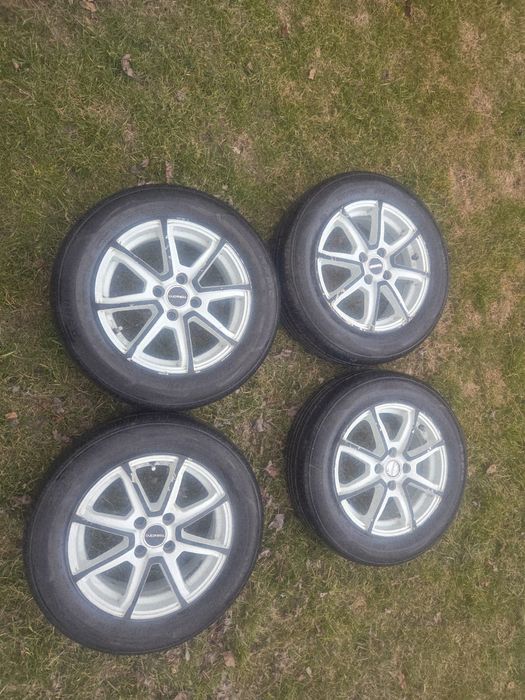 Продам диски с летней резиной