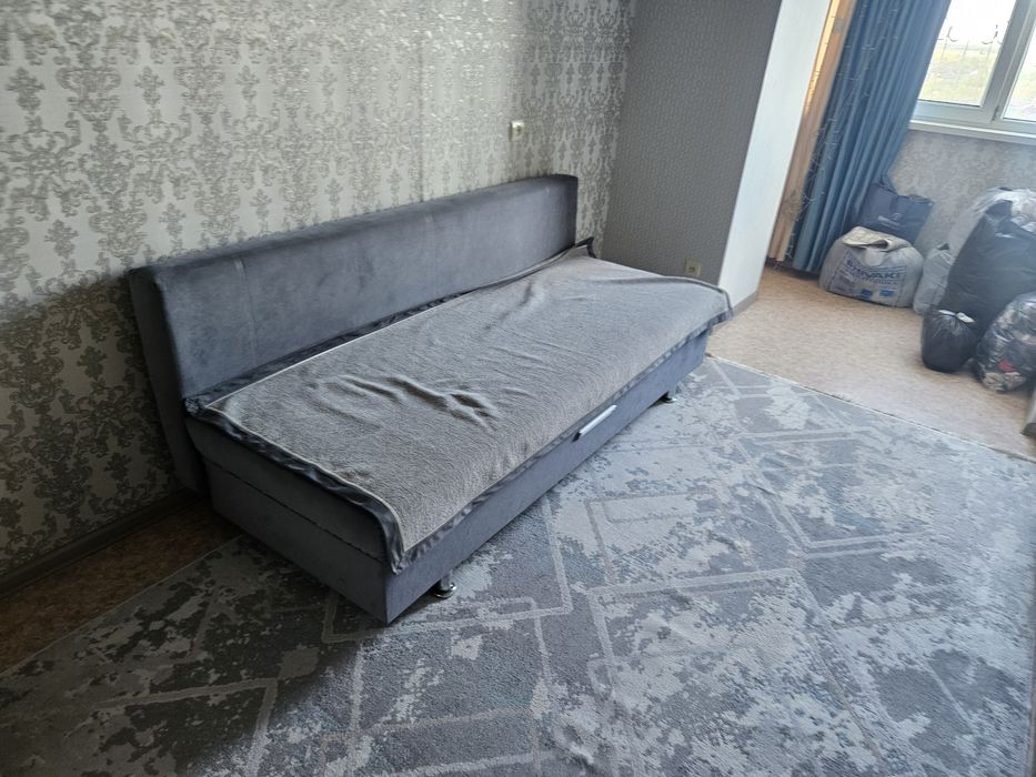 Продам диваны 40000