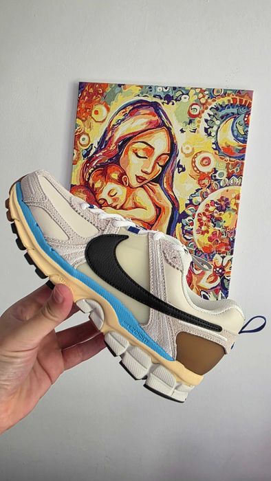 Nike - Zoom Vomero 5 - "Design By Japan"