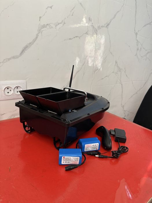 Кораблик для рыбалки и спиннинг