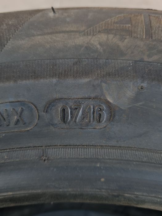 Нови зимни гуми 2 броя MICHELIN Alpin5 215 60 R16