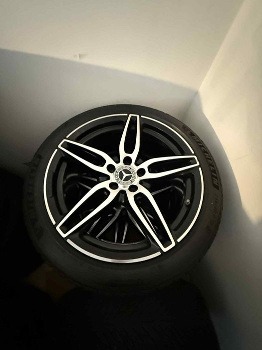 Mercedes Benz-джанти с гуми 245/40 R19 Michelin