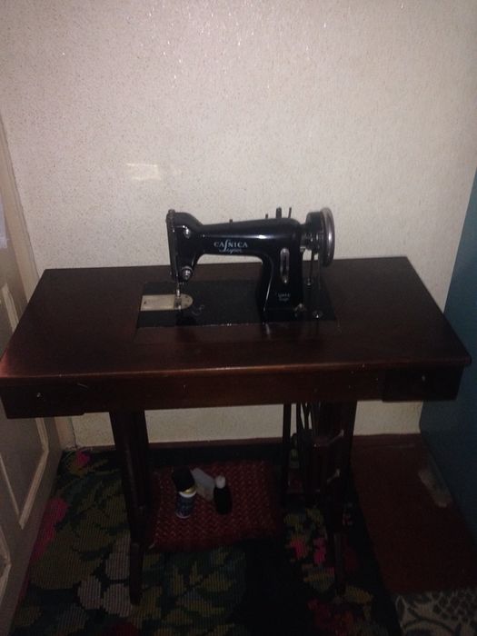 Vand masina cusut Casnica