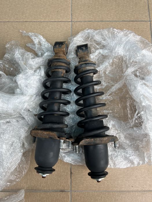Амортисьори с пружини Toyota Avensis Т25