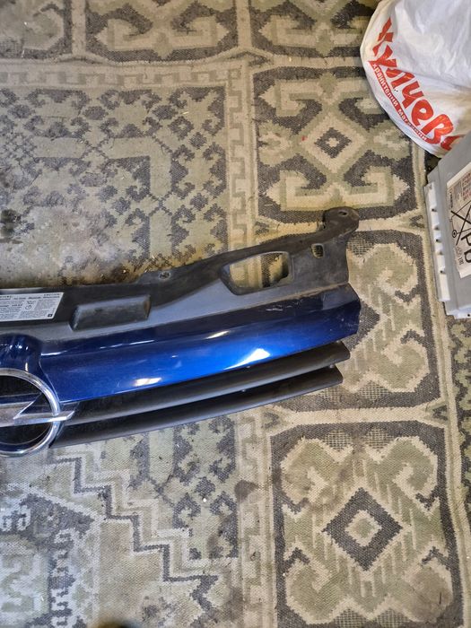 Оригинална Решетка за Опел Астра H  2004- 2008г