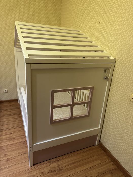 Продам детскую кровать диван для девочек