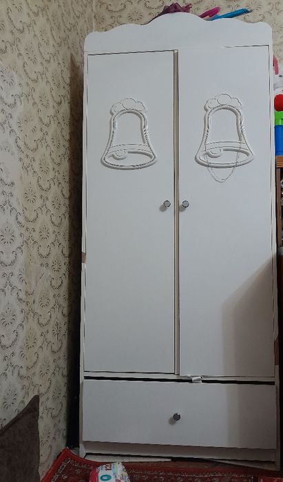 Detskiy shkaf holati yahshi