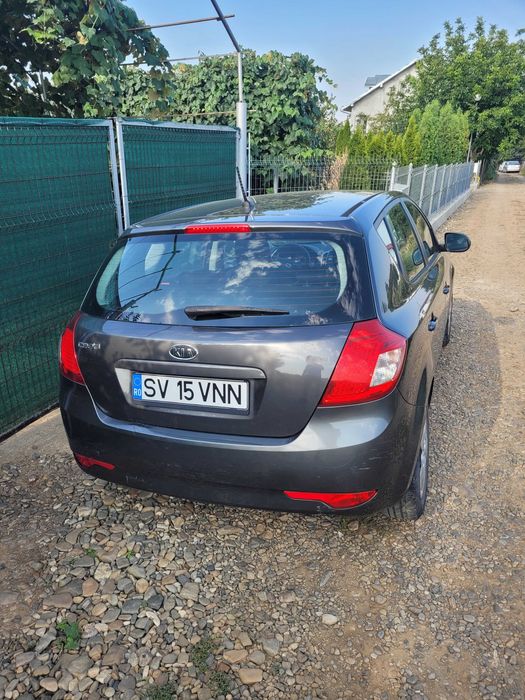 Kia Ceed 2010, 1,4 benzina