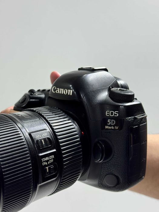 Canon EOS Mark IV