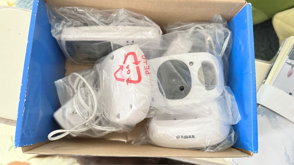 Продам видеоняню с обратной связью