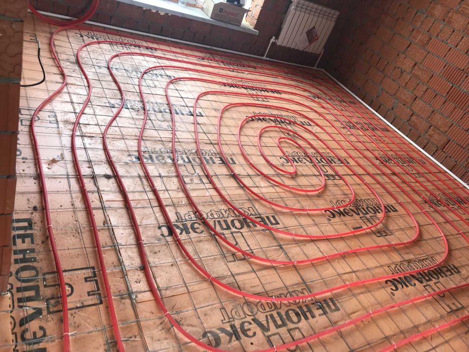 Отоплeние, вoдoснабжение, услуги сaнтеxника