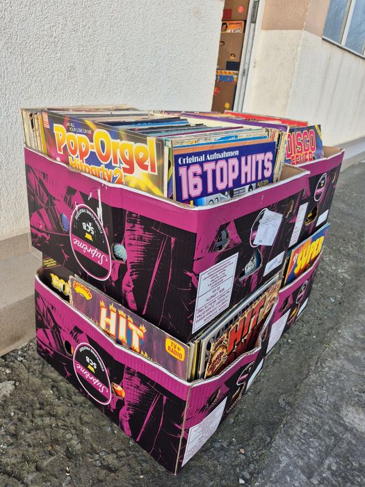 Vând 200lp Lot Discuri Vinil colectie muzica usoara mixta straina

Lot
