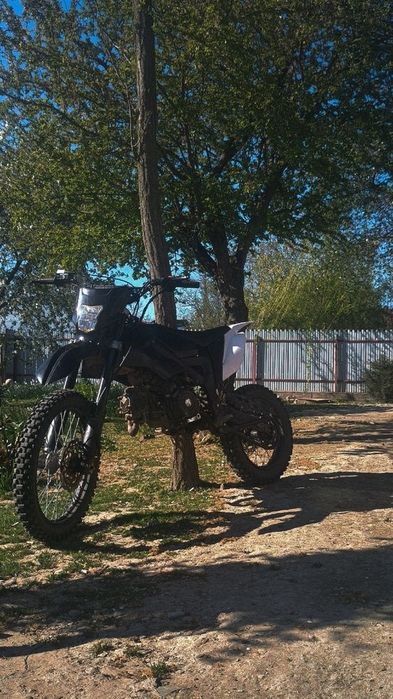 Vând cross kxd 140cc