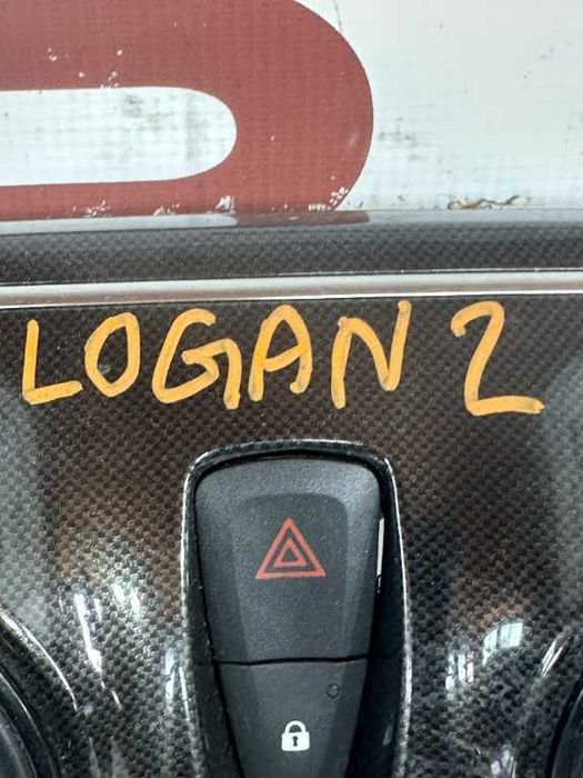 Dezmembrari Grila navigatie DACIA LOGAN 2 fab 2013-2020 cod piesa 632603655R