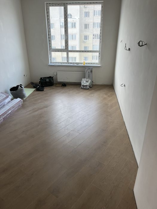 Укладка ламината монтаж плинтуса