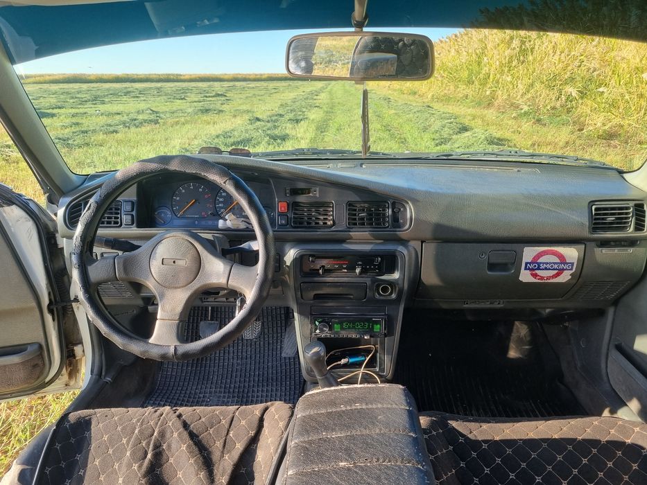 Продам машину мазда 626