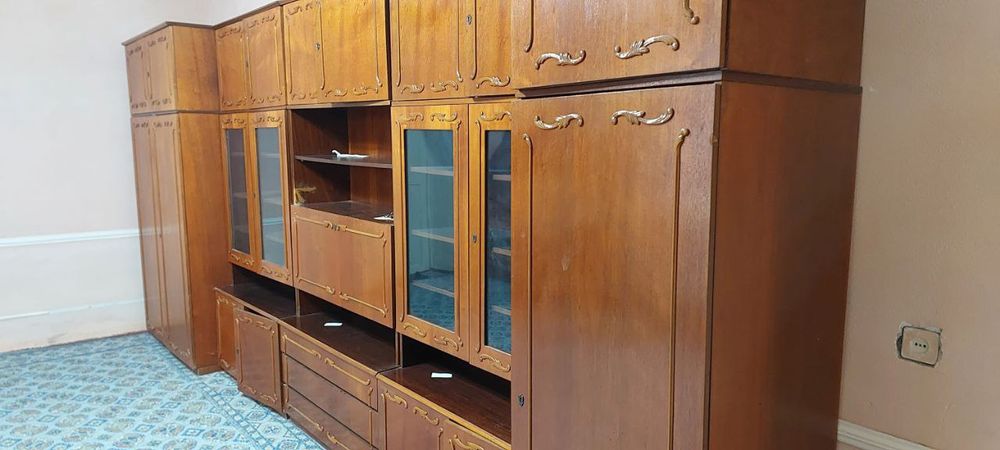 Мехмонхона мебели сотиладиПродается комплект советскоймебели для гости