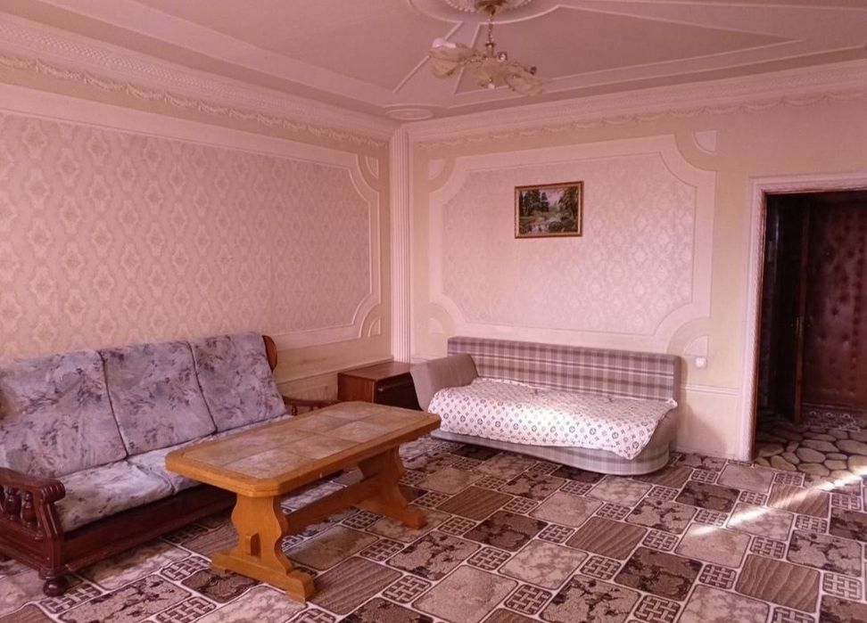 Продам 2 ком Юнусабад 11 квартал