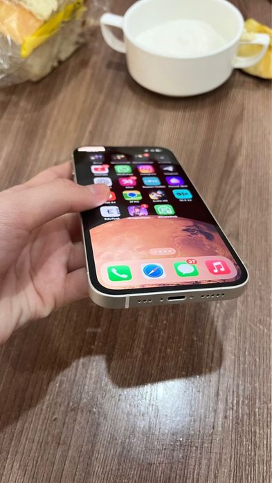 Iphone 13 продается