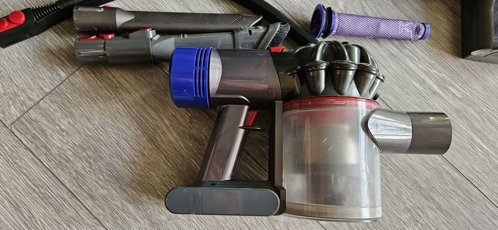 Продам Dyson V7 Animal Extra