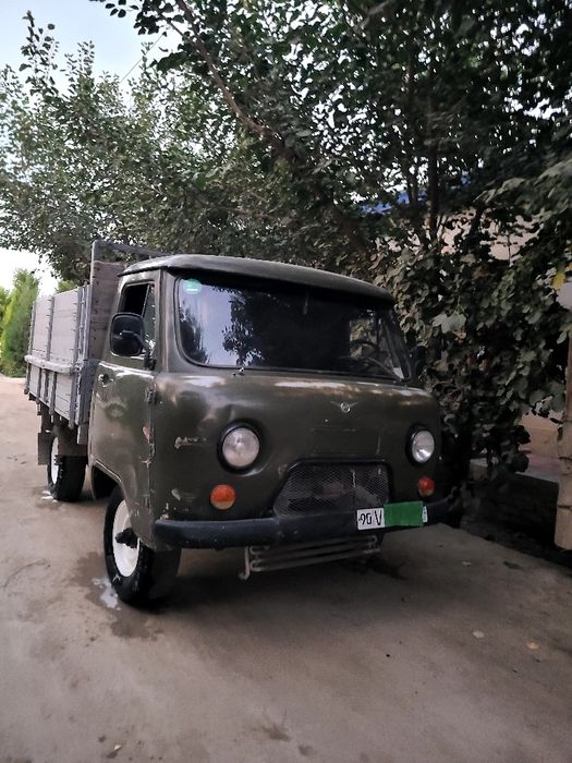 UAZ mawinasi suruchni satiladi