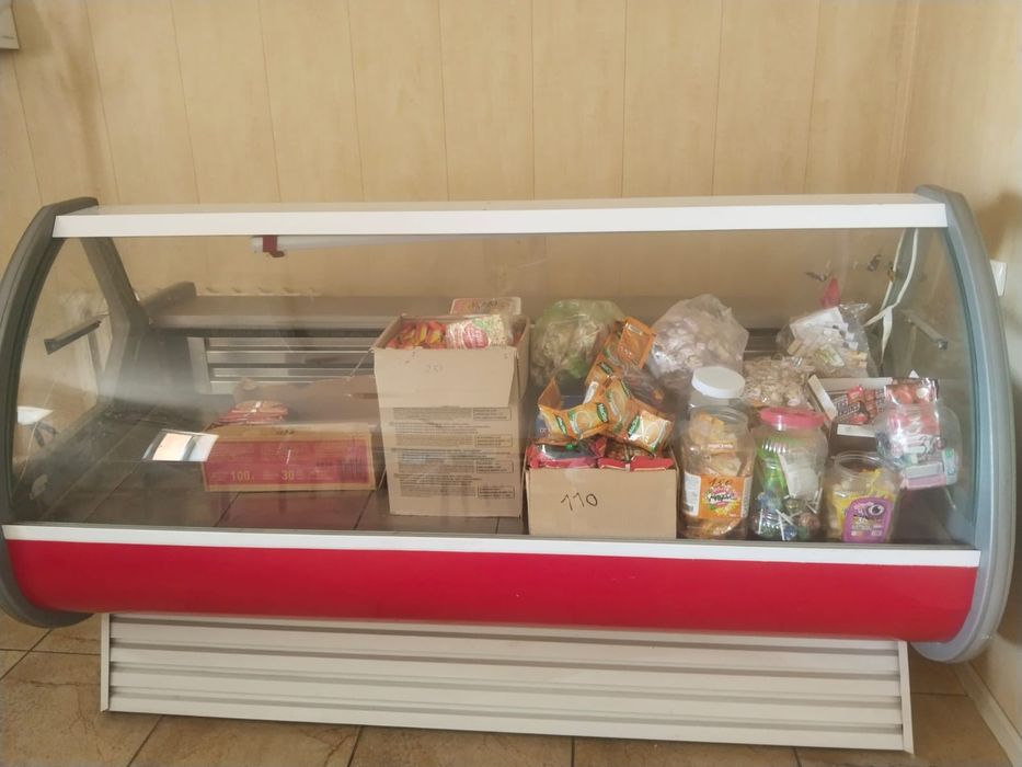 Холодильник срочно продаётся