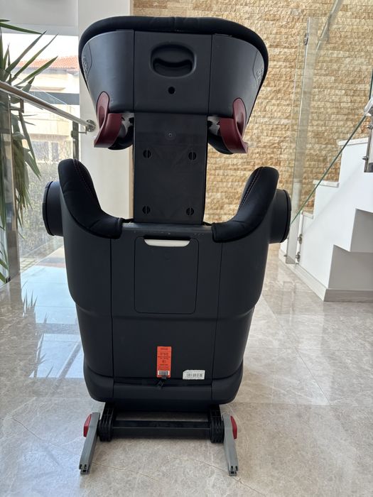 Детски стол за кола Britax Romer Kidfix III, M 15-36 kg, с ISOFIX