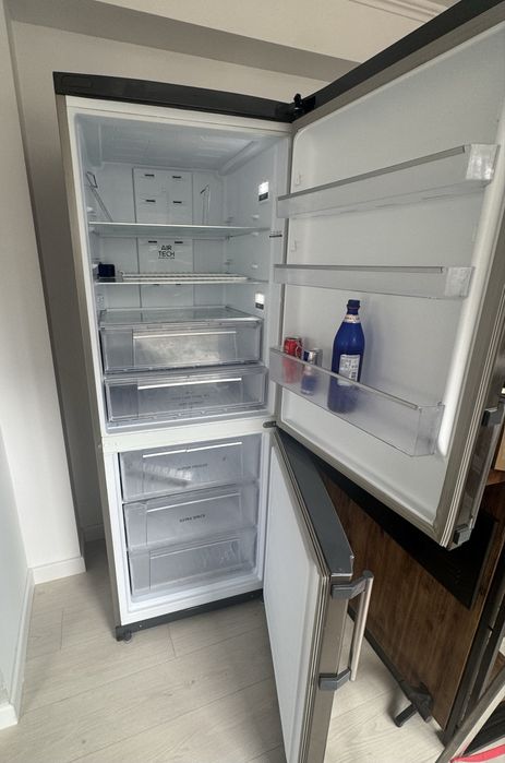 Combina frigorifica Hotpoint