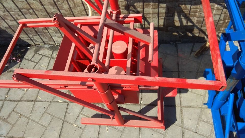 Станок для пескоблока. Станок для шлакоблока