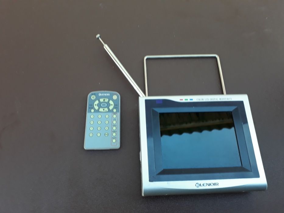 Vand tv auto lcd Lenoir