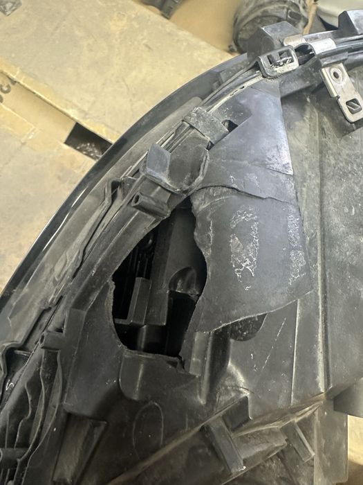 Mercedes Gle д. Фар Оем със забележка